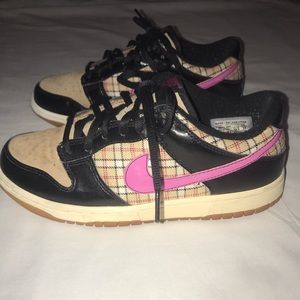 Nike SB Dunk Hemp Pink-fire, Size 6Y